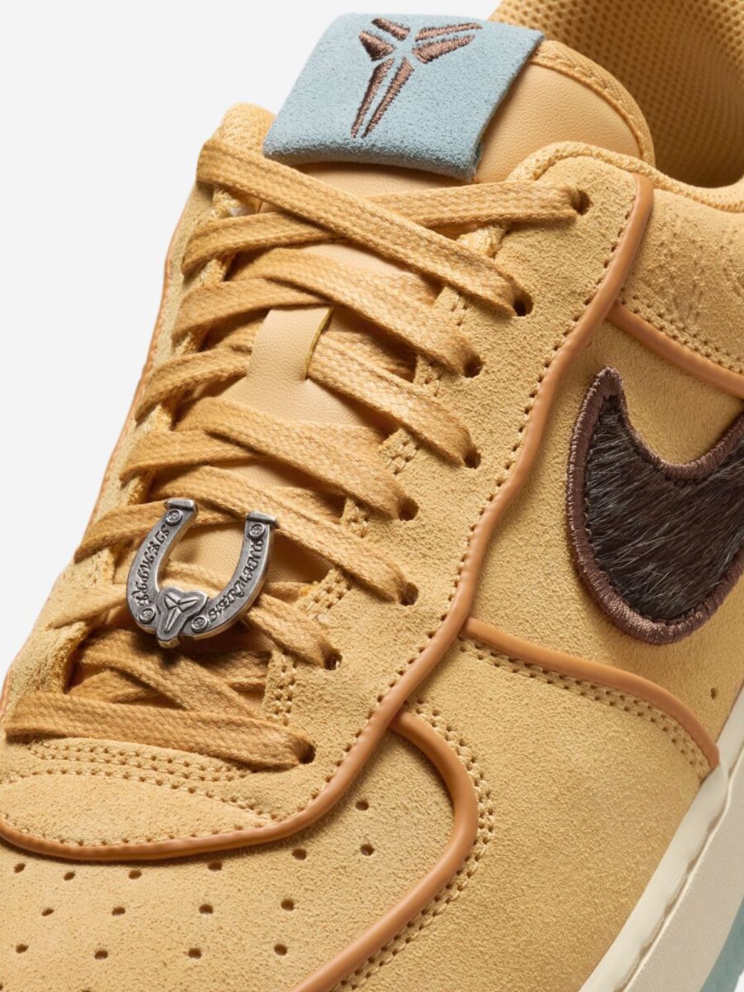 Nike Air Force 1 Low Kobe Bryant Siempre Hermanos sneakers basse uomo e donna pelle multicolore, dettaglio suola