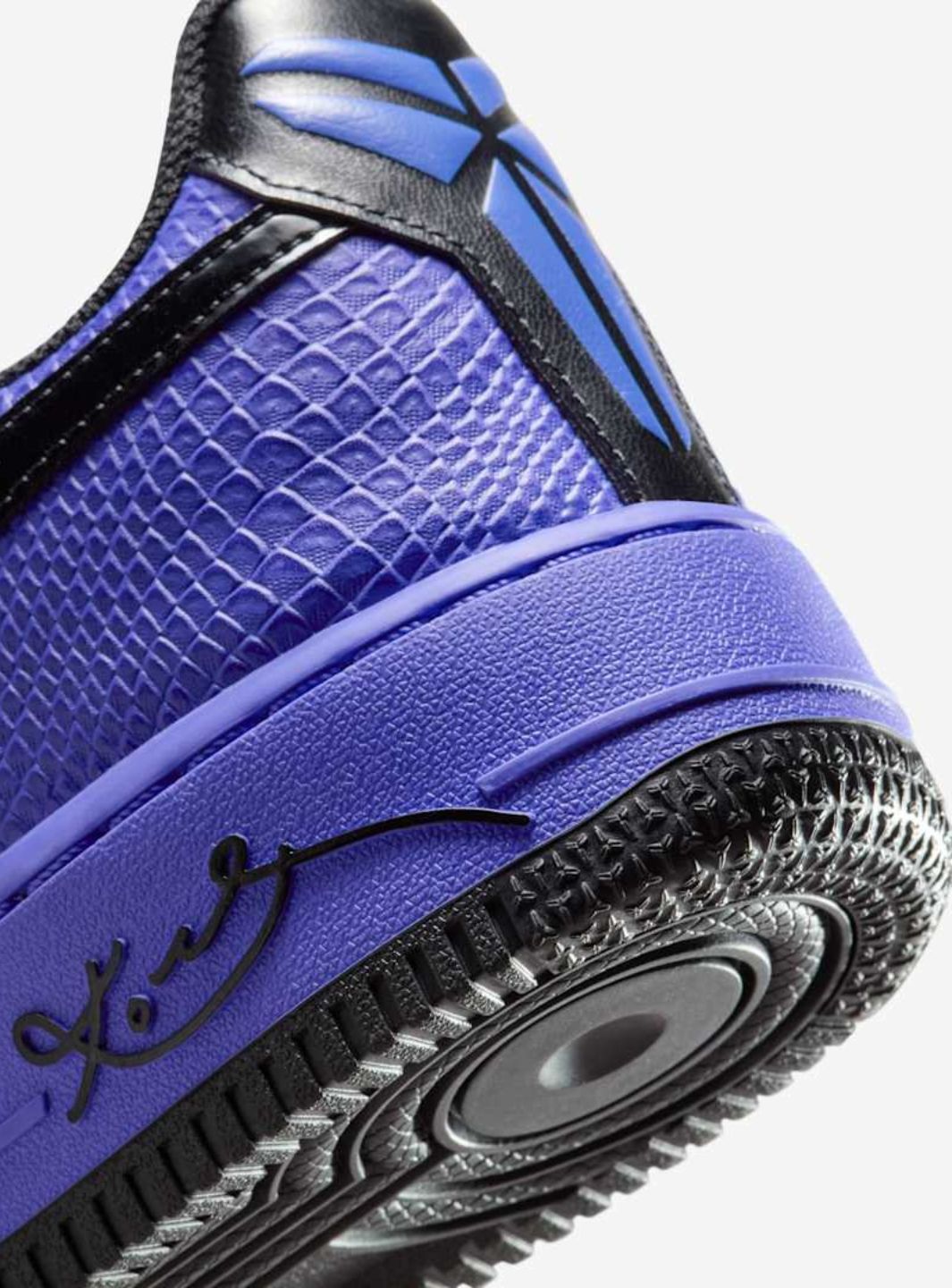 Nike Air Force 1 Low Kobe Bryant x FC Barcelona Persian Violet sneakers basse uomo e donna pelle viola, dettaglio tomaia