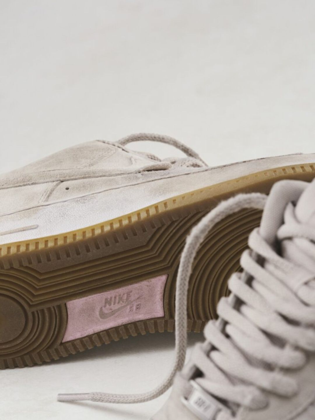 Nike Air Force 1 Low SB Light Orewood Brown Pink sneakers basse uomo e donna pelle rosa marrone, vista frontale