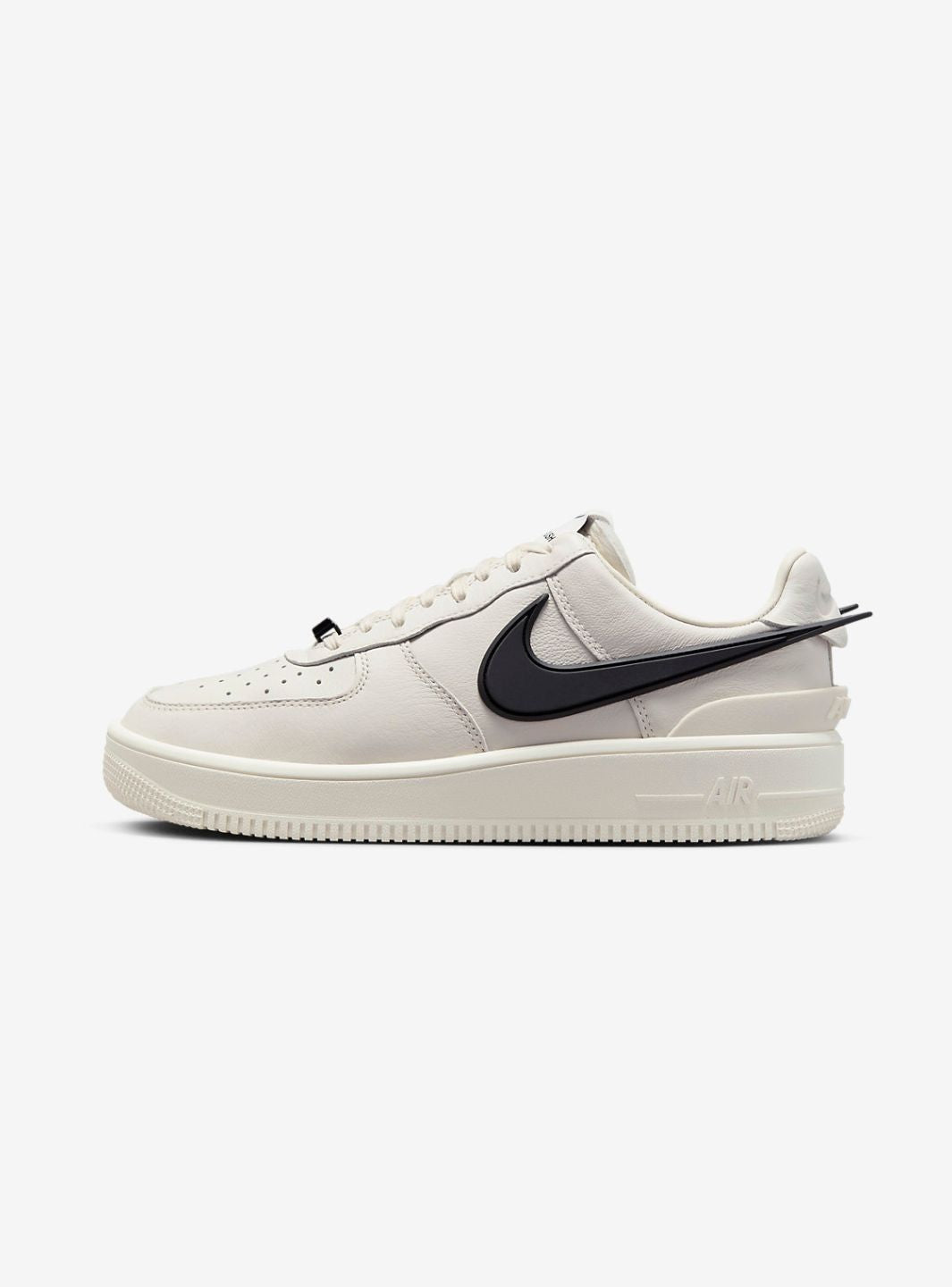 Nike Air Force 1 Low AMBUSH Phantom sneakers basse uomo e donna pelle bianco, vista laterale