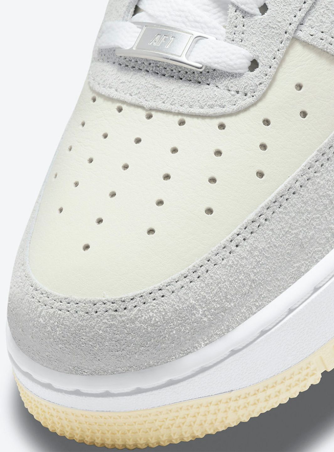 Nike Air Force 1 Low Undefeated 5 On It Dunk vs. AF1 sneakers basse uomo e donna pelle multicolore, dettaglio suola