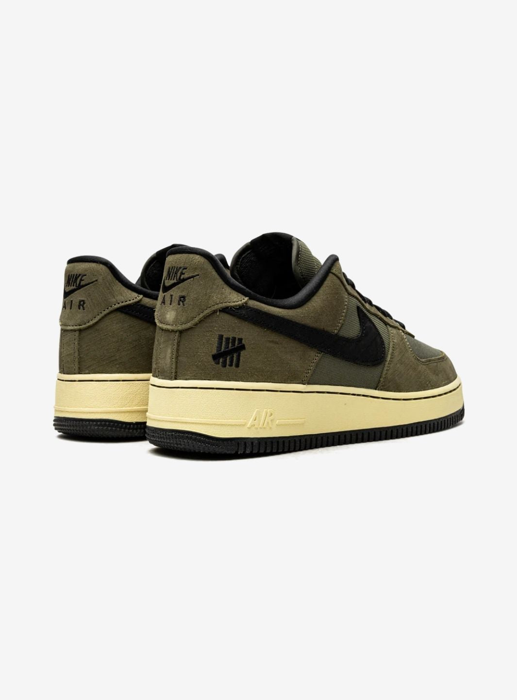 Nike Air Force 1 Low Undefeated Ballistic Dunk vs. AF1 sneakers basse uomo e donna pelle nero verde, dettaglio suola