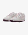 Nike Air Force 1 Low Valentine's Day (2026) sneakers basse donna pelle multicolore, vista frontale
