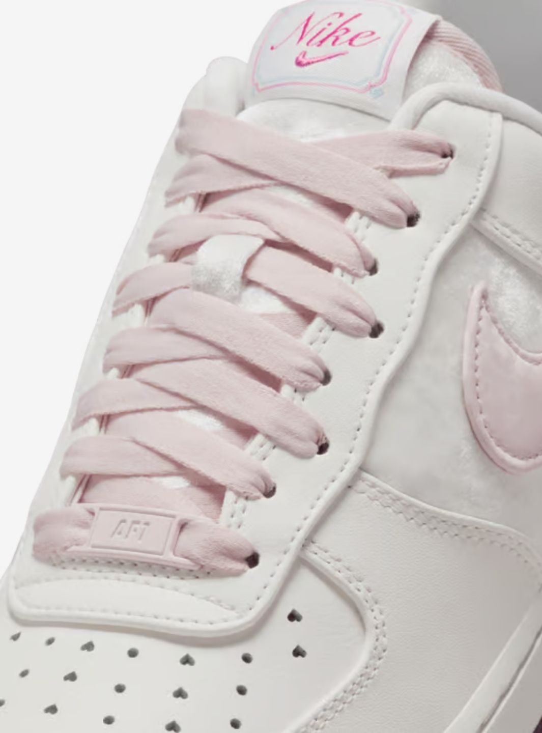 Nike Air Force 1 Low Valentine's Day (2026) sneakers basse donna pelle multicolore, dettaglio suola