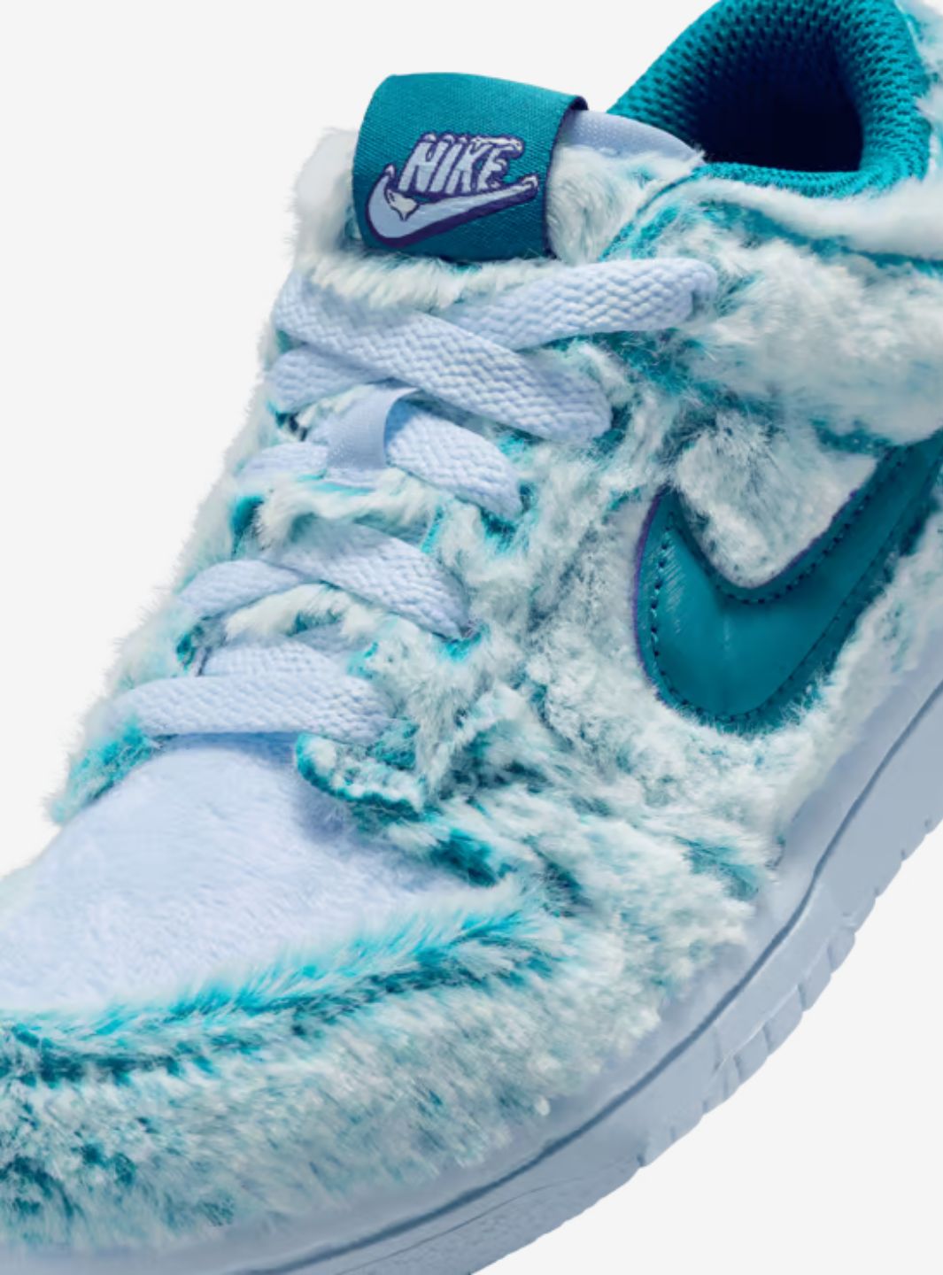 Nike Dunk Low Abominable Snowman sneakers basse bambino in pelle blu verde, dettaglio suola