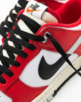 Nike Dunk Low Chicago Split sneakers basse uomo e donna in pelle bianco rosso, dettaglio tallone