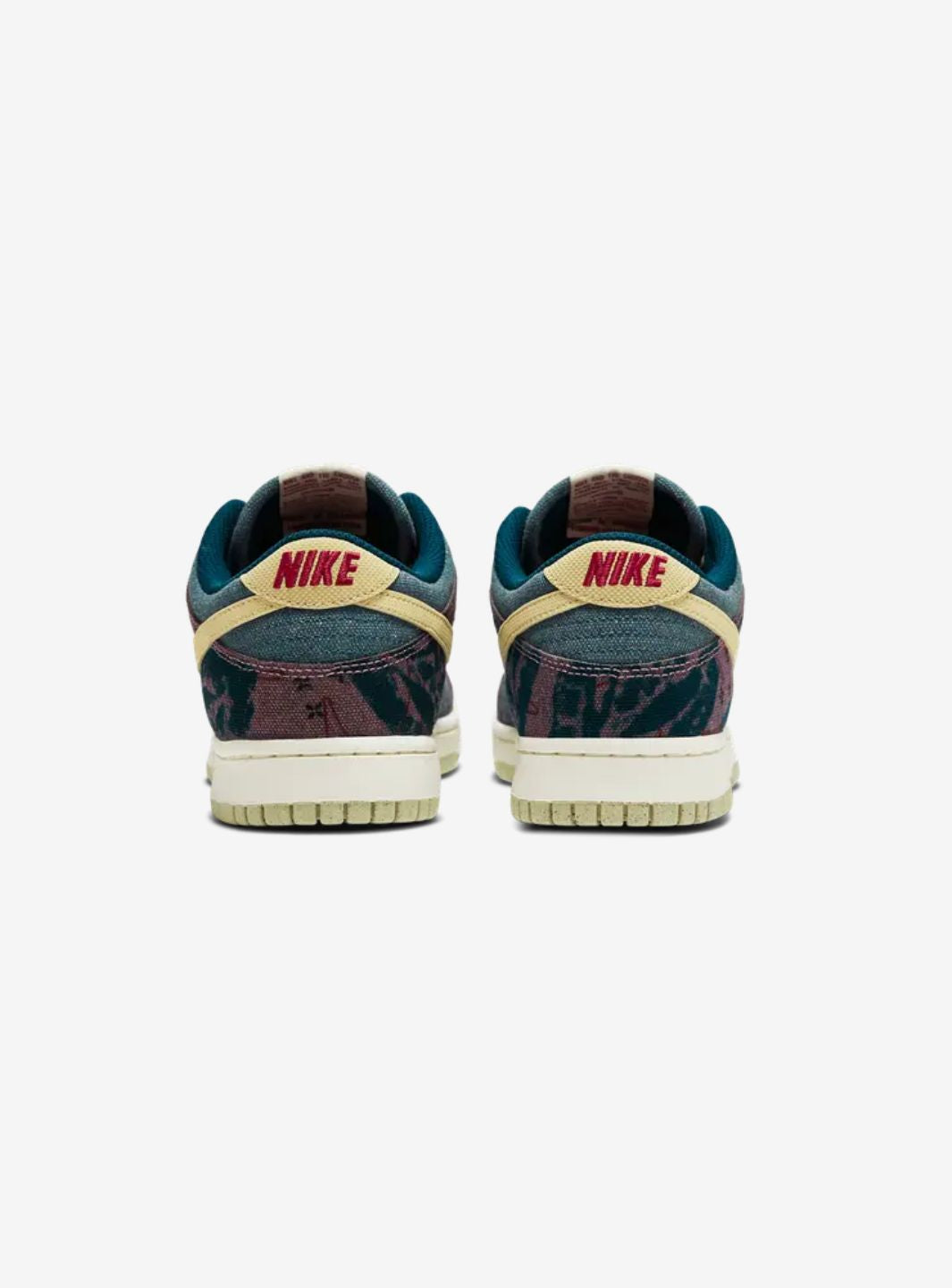 Nike Dunk Low Community Garden sneakers basse uomo e donna in pelle multicolore, vista dall'alto