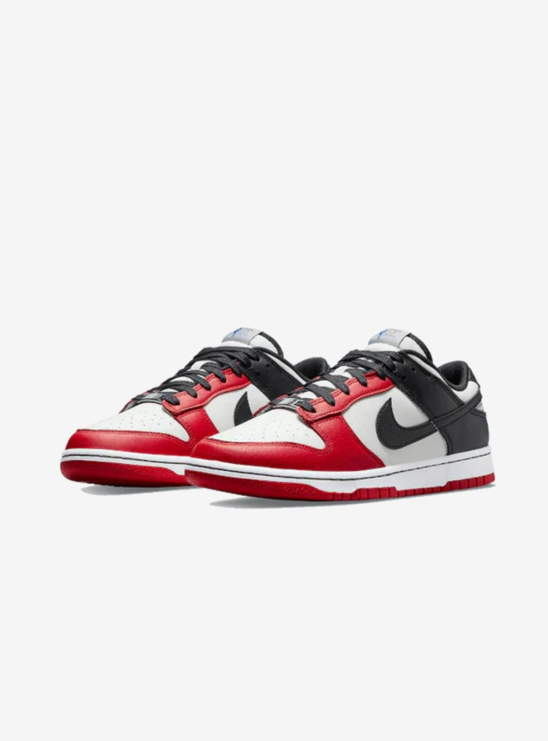 Nike Dunk Low EMB NBA 75th Anniversary Chicago sneakers basse uomo e donna in pelle multicolore, vista frontale