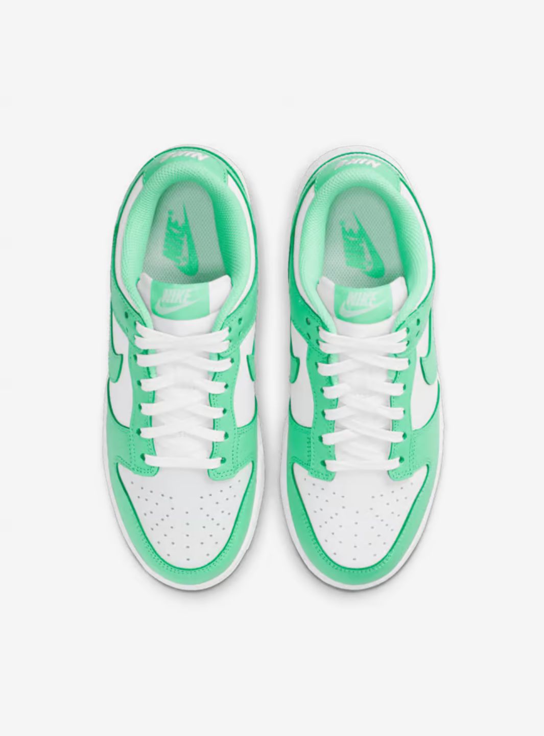 Nike Dunk Low Green Glow sneakers basse donna in pelle verde, vista posteriore