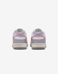 Nike Dunk Low Indigo Haze sneakers basse donna in pelle blu, dettaglio suola