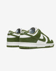 Nike Dunk Low Medium Olive sneakers basse donna in pelle verde oliva, dettaglio suola