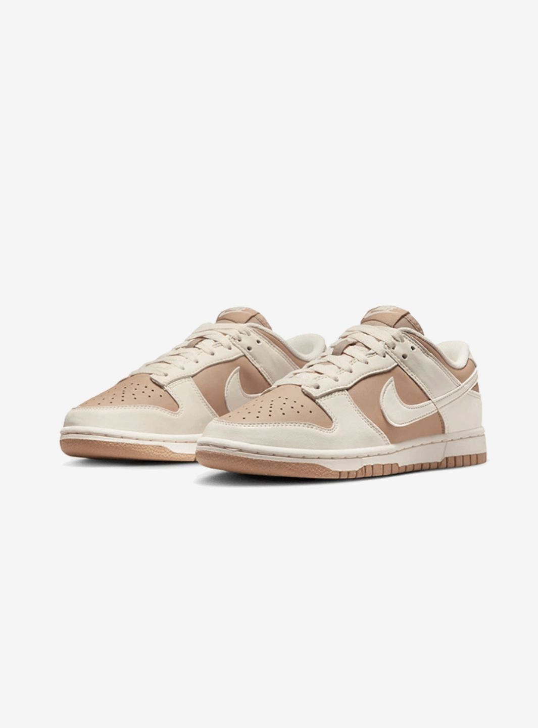Nike Dunk Low Next Nature Hemp Sail sneakers basse donna in pelle bianco, vista frontale