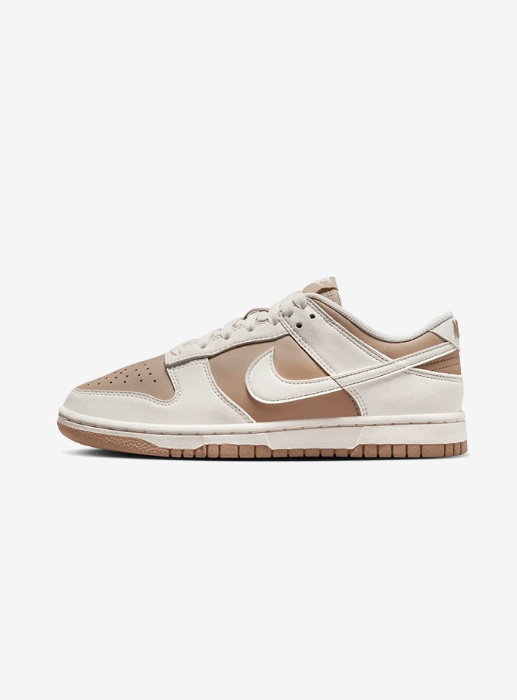 Nike Dunk Low Next Nature Hemp Sail sneakers basse donna in pelle bianco, vista laterale