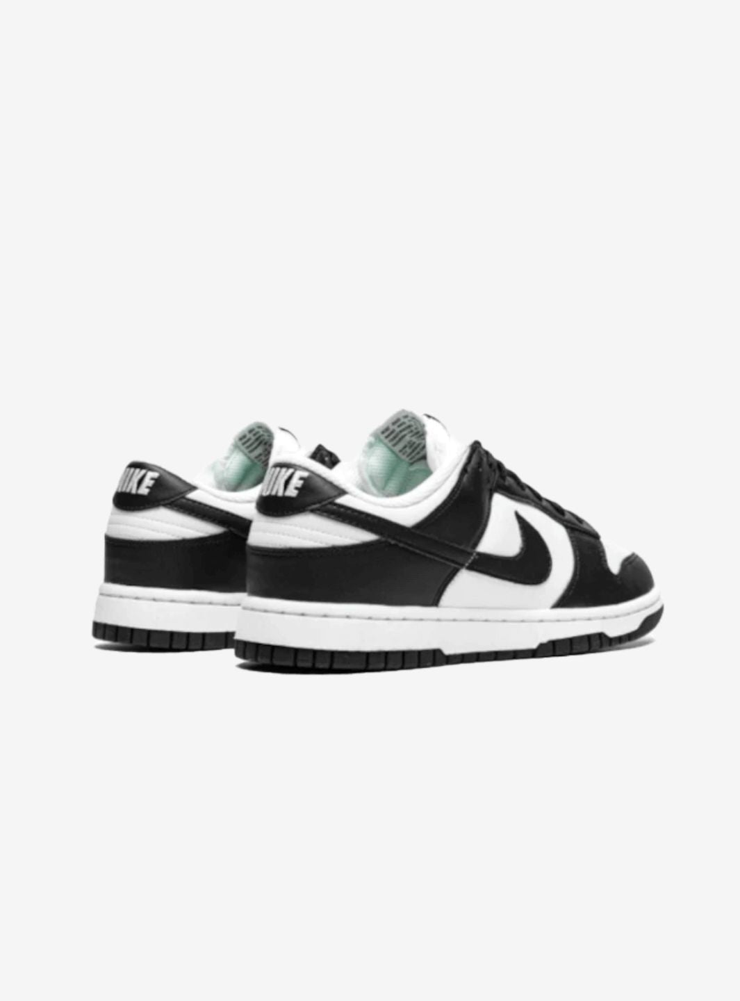 Nike Dunk Low Next Nature White Black Panda sneakers basse donna in pelle nero bianco, dettaglio suola