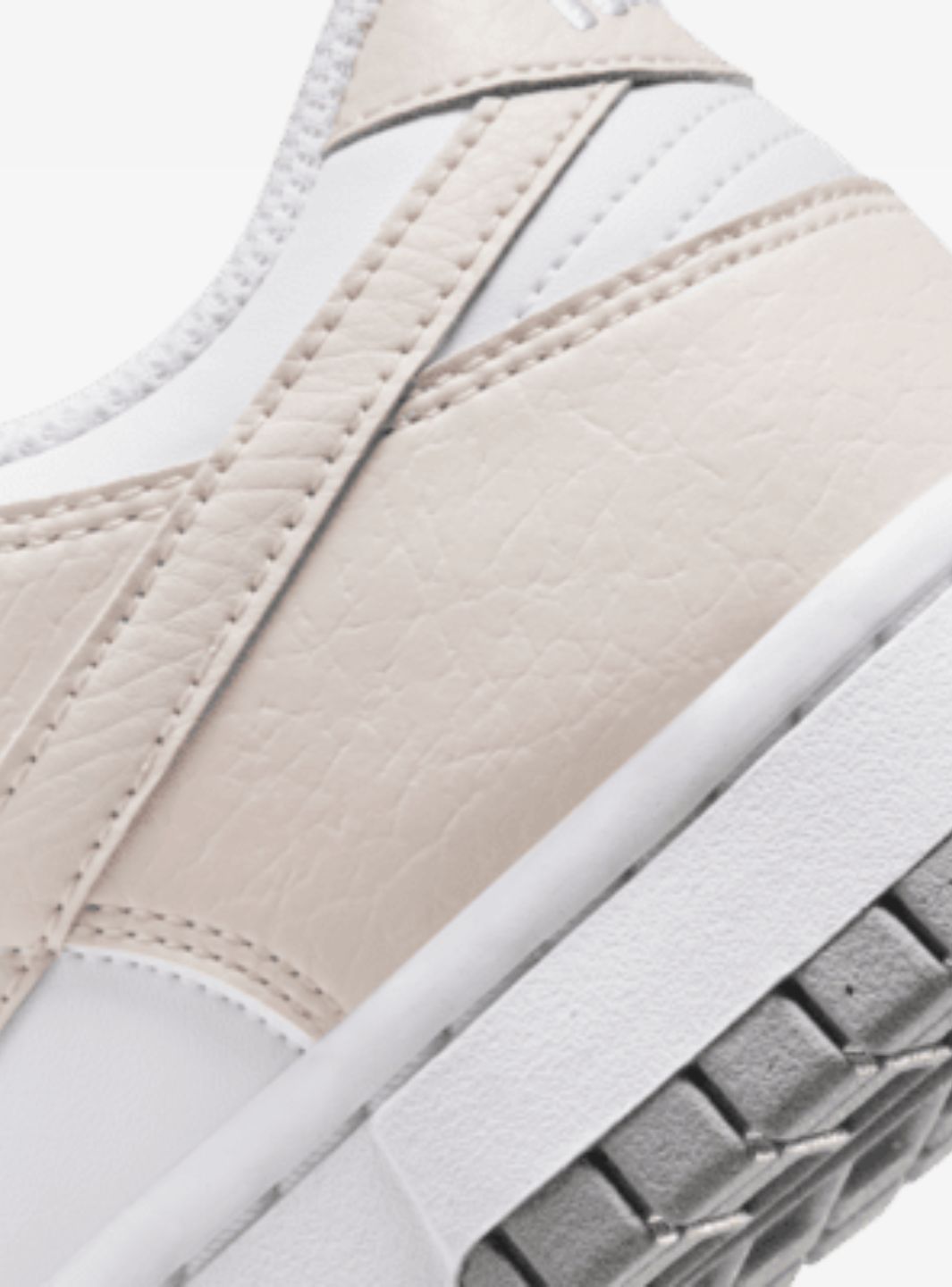 Nike Dunk Low Next Nature White Light Orewood Brown sneakers basse donna in pelle bianco marrone, vista dall'alto