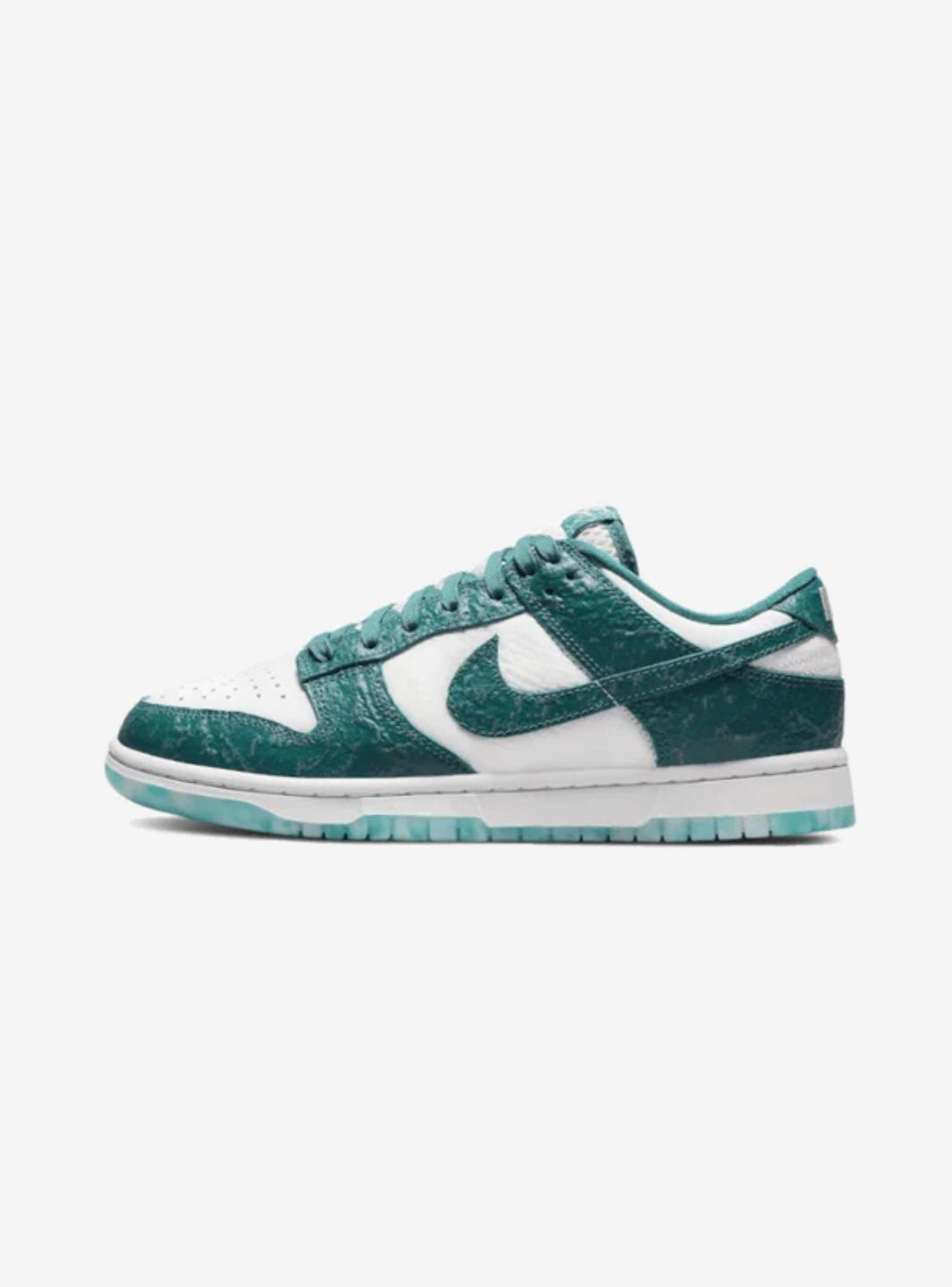 Nike Dunk Low Ocean sneakers basse donna in pelle bianco blu, vista laterale