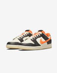 Nike Dunk Low Halloween (2021) sneakers basse uomo e donna in pelle bianco nero, vista frontale