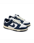 Nike Dunk Low Vintage Navy sneakers basse donna in pelle blu, vista posteriore