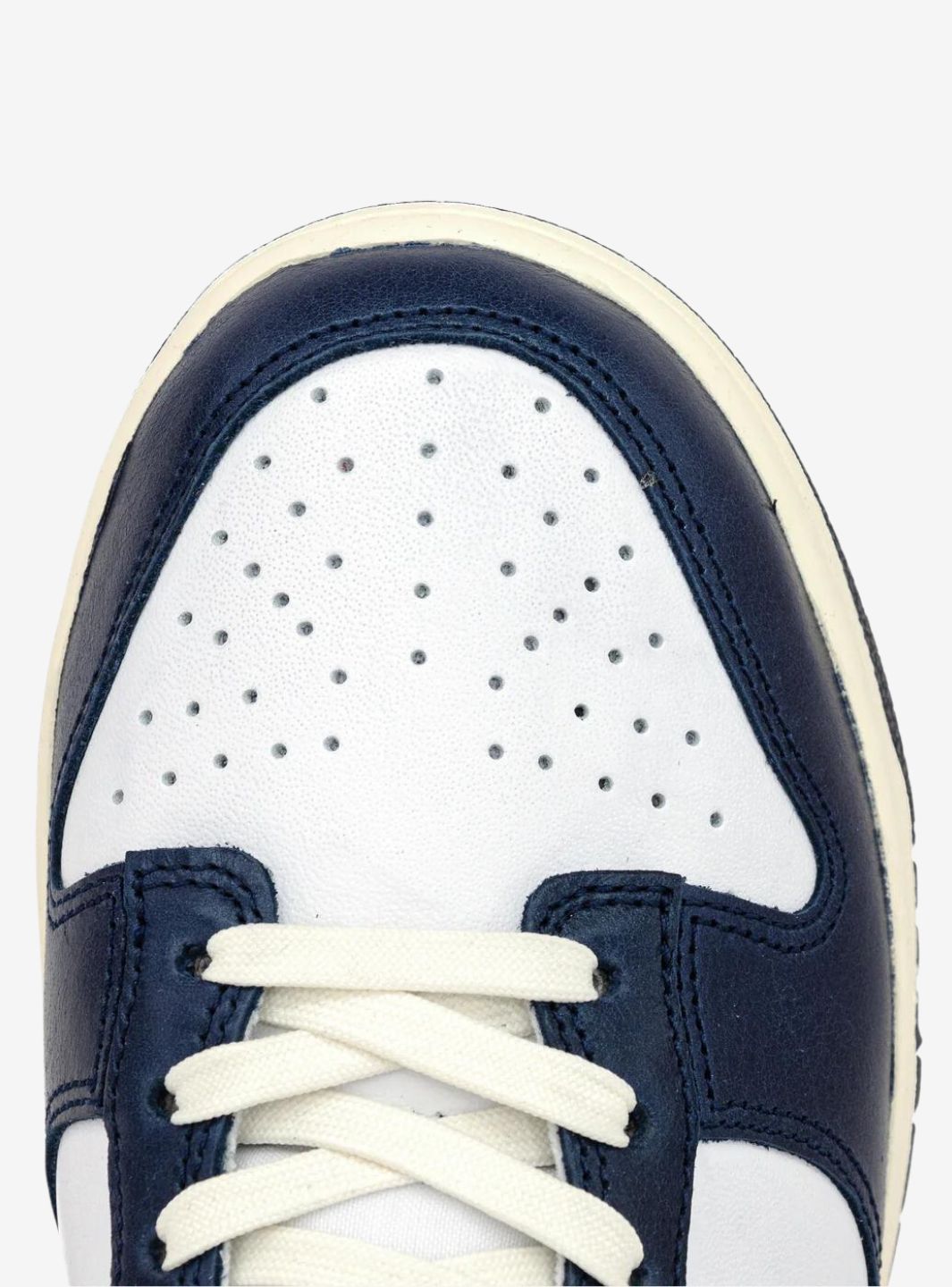 Nike Dunk Low Vintage Navy sneakers basse donna in pelle blu, vista laterale