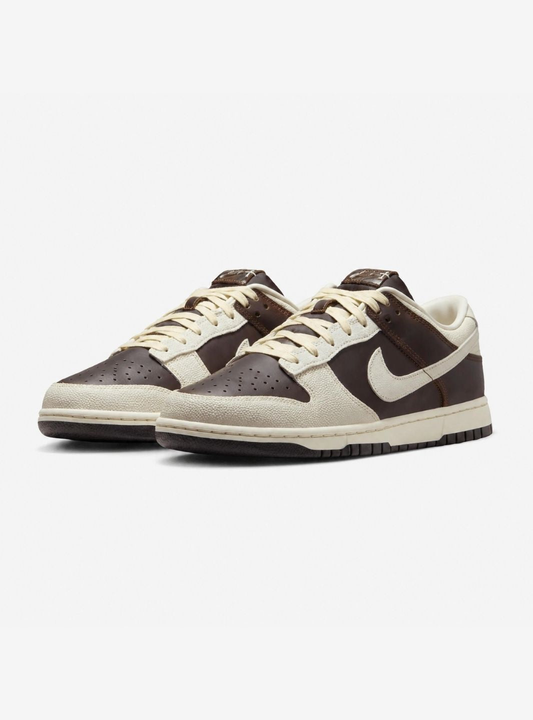 Nike Dunk Low Retro Fauna Brown Soft Pearl sneakers basse uomo e donna in pelle marrone, vista frontale