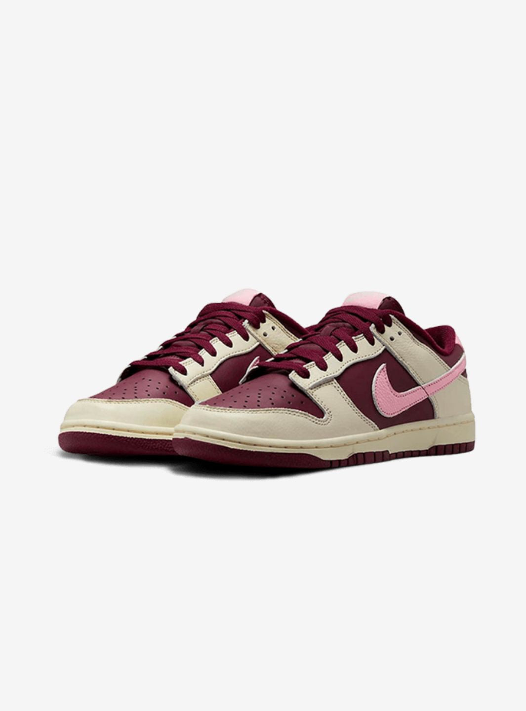 Nike Dunk Low Retro Valentine's Day (2023) sneakers basse uomo e donna in pelle multicolore, vista frontale