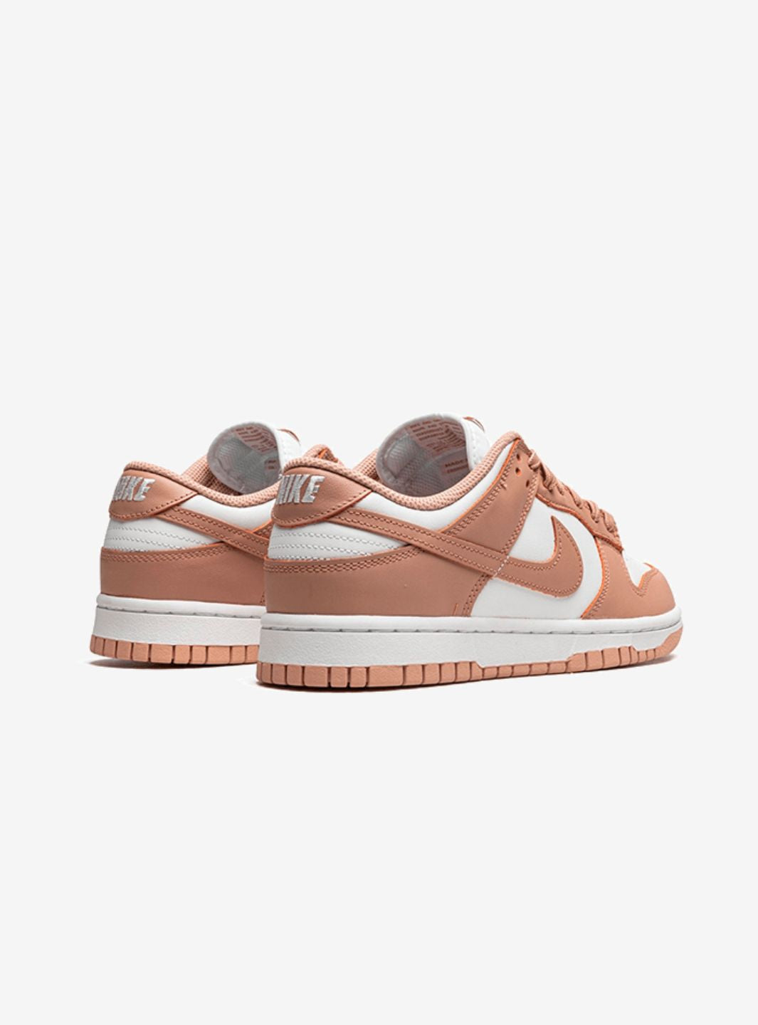 Nike Dunk Low Rose Whisper sneakers basse donna in pelle rosa, dettaglio suola