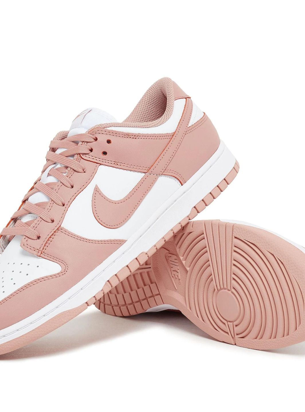 Nike Dunk Low Rose Whisper sneakers basse donna in pelle rosa, dettaglio tomaia
