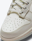 Nike Dunk Low Sail Light Bone sneakers basse uomo e donna in pelle bianco beige, dettaglio suola