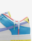 Nike Dunk Low Easter Candy sneakers basse uomo e donna in pelle multicolore, indossate