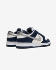 Nike Dunk Low Summit White Midnight Navy sneakers basse uomo e donna in pelle bianco blu, dettaglio suola