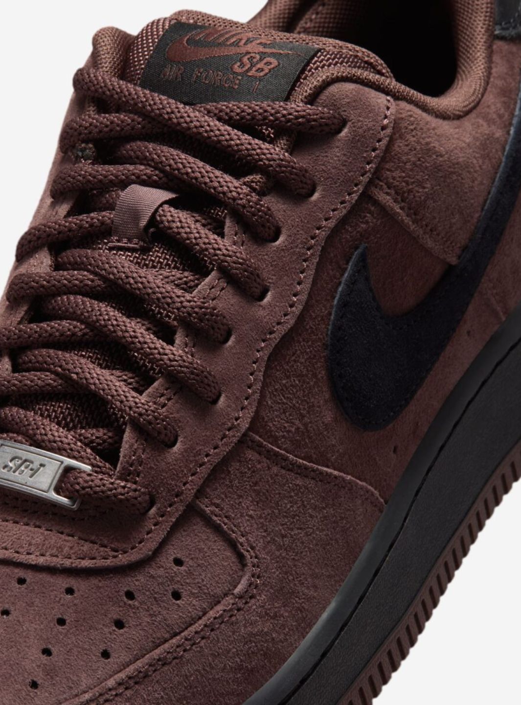 Nike Air Force 1 Low Light Chocolate Black sneakers basse uomo e donna pelle nero marrone, indossate