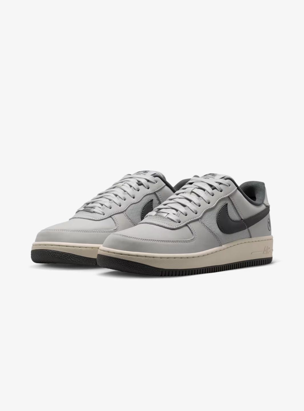 Nike Air Force 1 Low Yuto Horigome White Iron Grey sneakers basse uomo e donna pelle bianco grigio, vista frontale