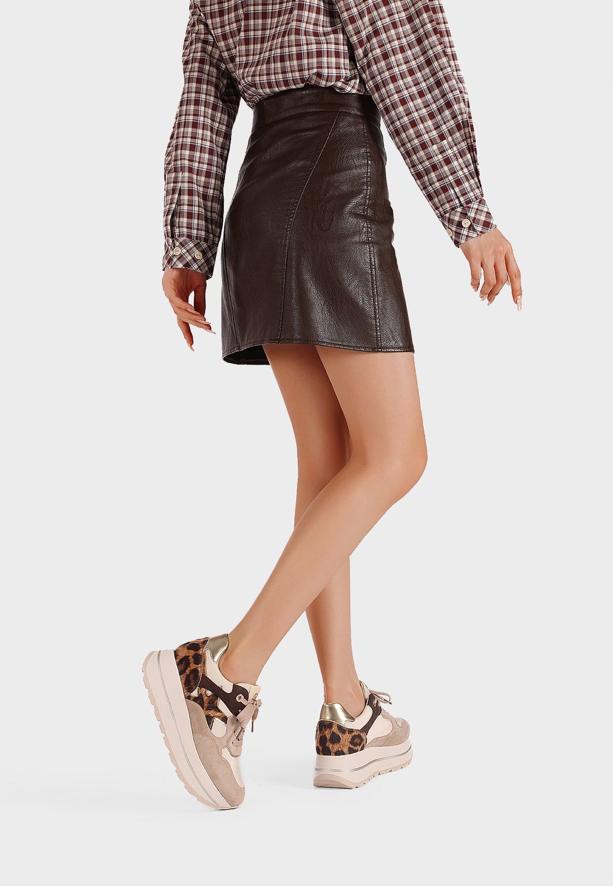 Sneakers Donna Ilenia Anna Sildora – vista indossata