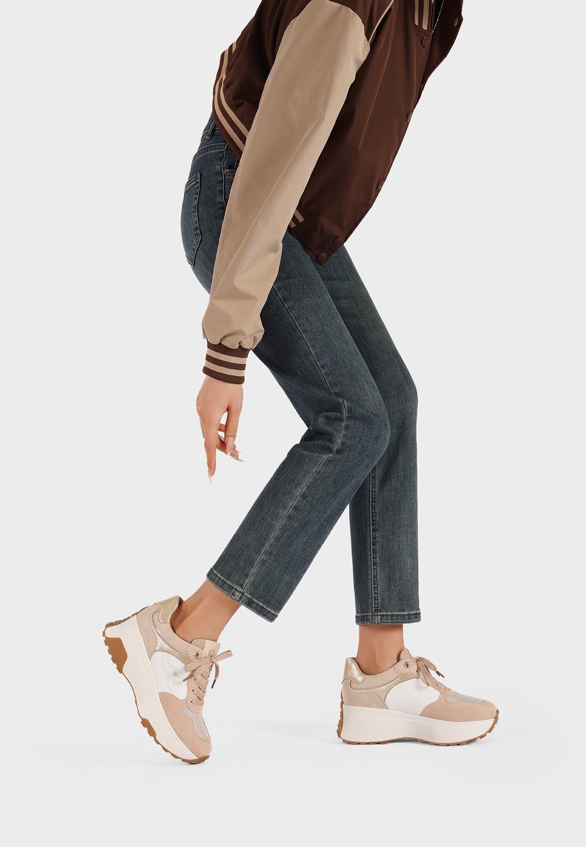 Sneakers Donna Ilenia Maria Sildora – vista indossata