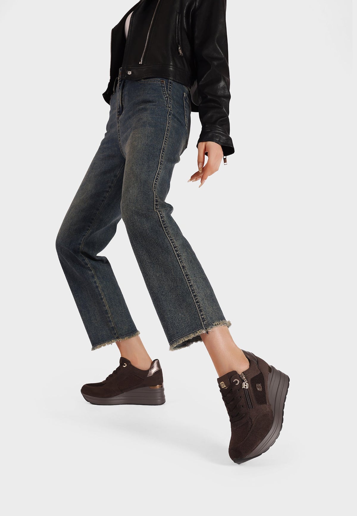 Sneakers Donna Giada Luce Sildora – vista indossata