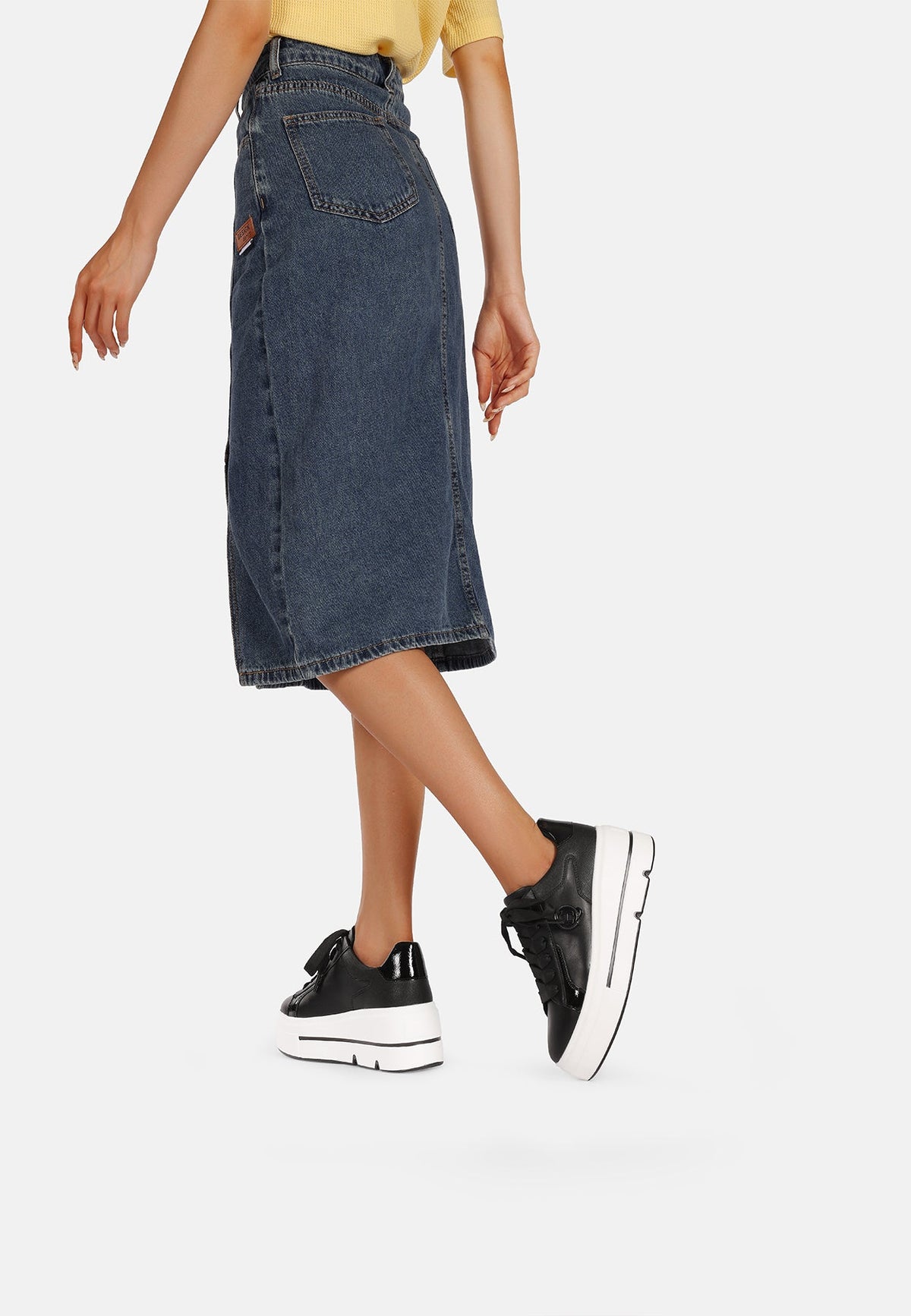 Sneakers Donna Ornella Lea Sildora – vista indossata