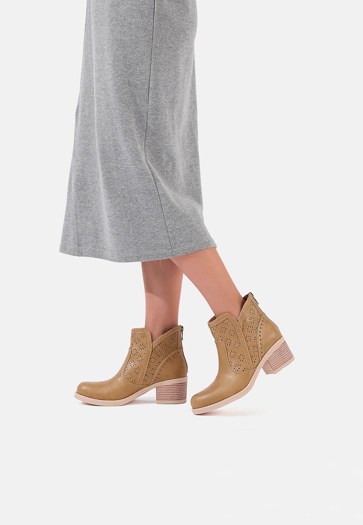 Stivaletti Donna Ilaria Laura Sildora – dettaglio del materiale